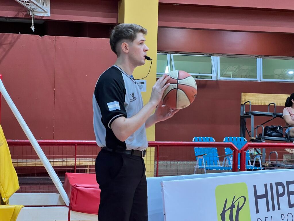 EXPECTATIVA POR APERTURA DE CURSO DE ÁRBITROS DE BÁSQUET